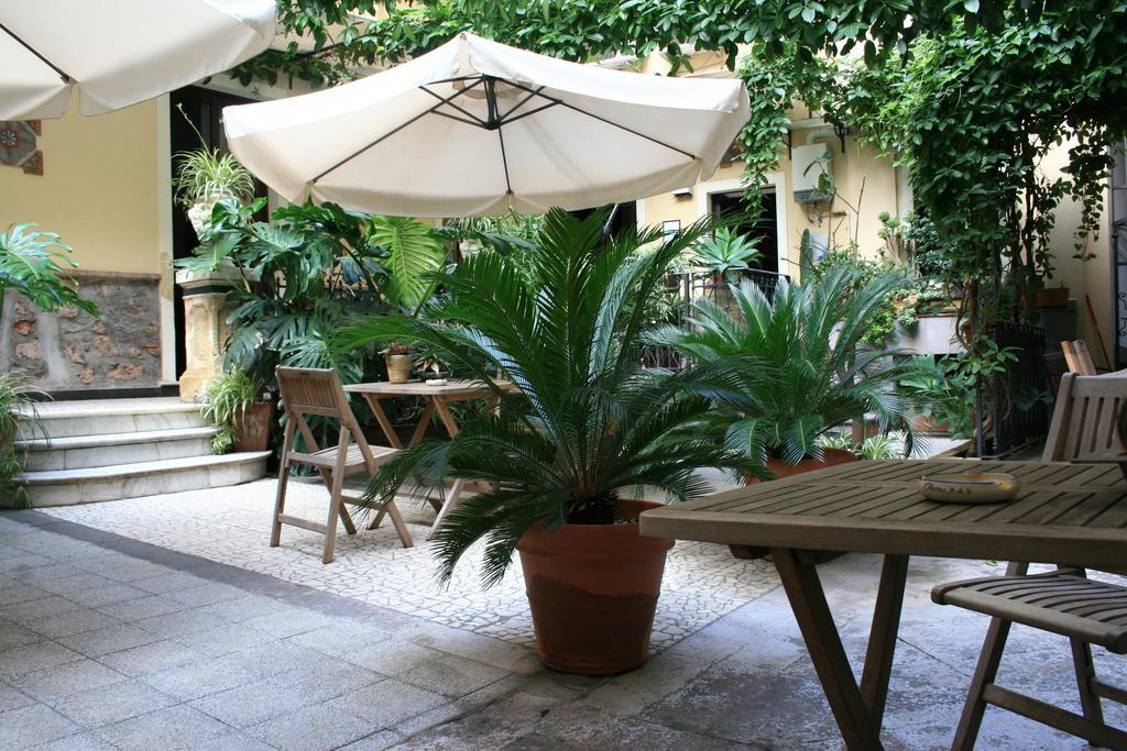 Casa Barbero Charme B&B Catánia Buitenkant foto